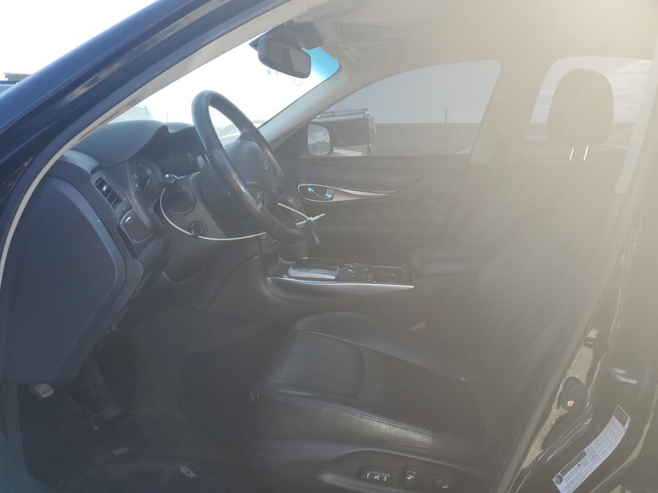 2011 Infiniti M37 X - Фото 7