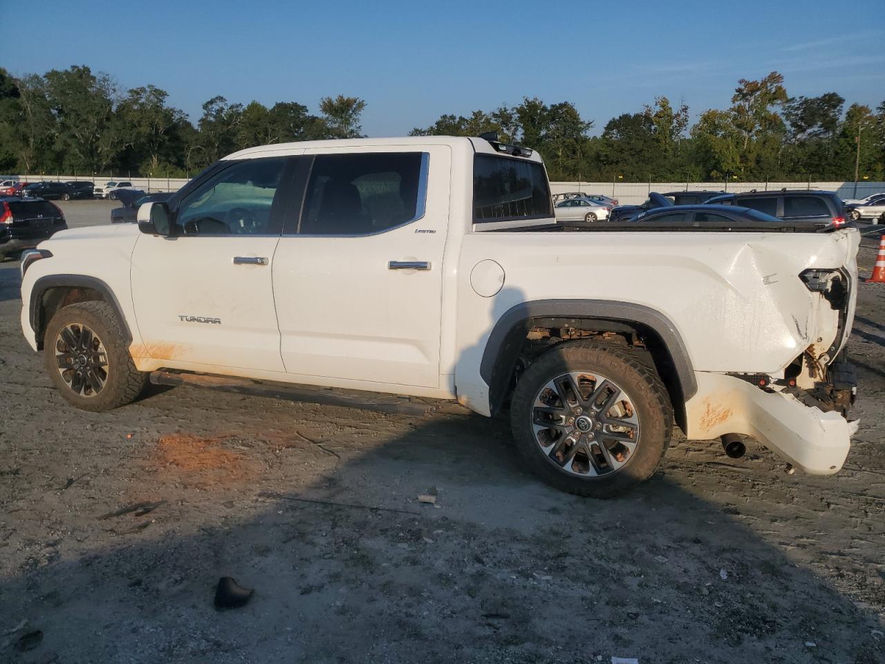 2024 Toyota Tundra Crewmax Limited - Фото 2