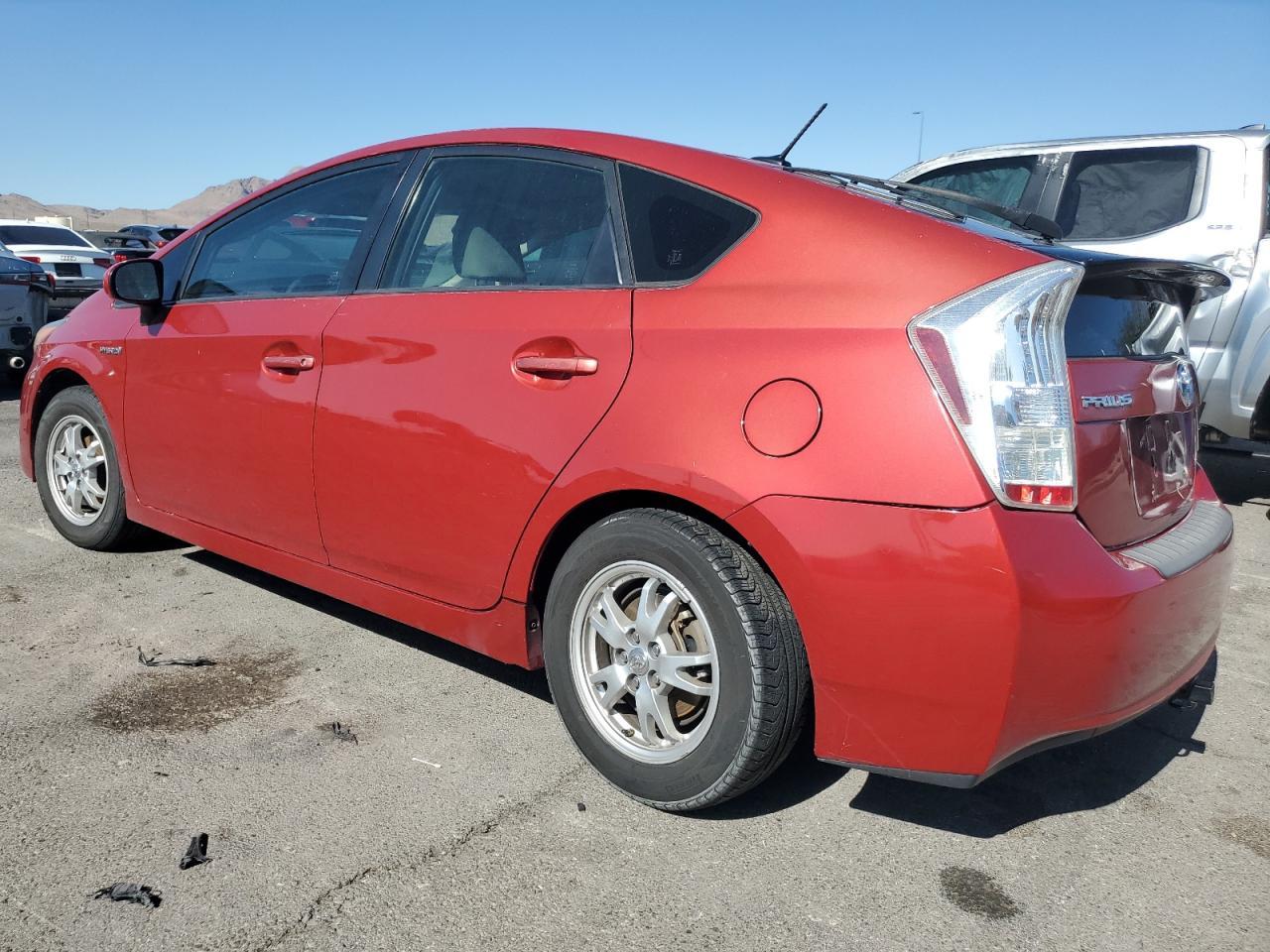 2010 Toyota Prius Iii - Image 2
