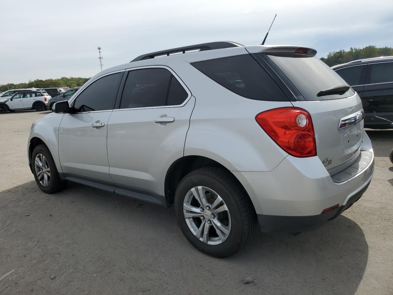 2011 Chevrolet Equinox Lt - Фото 2