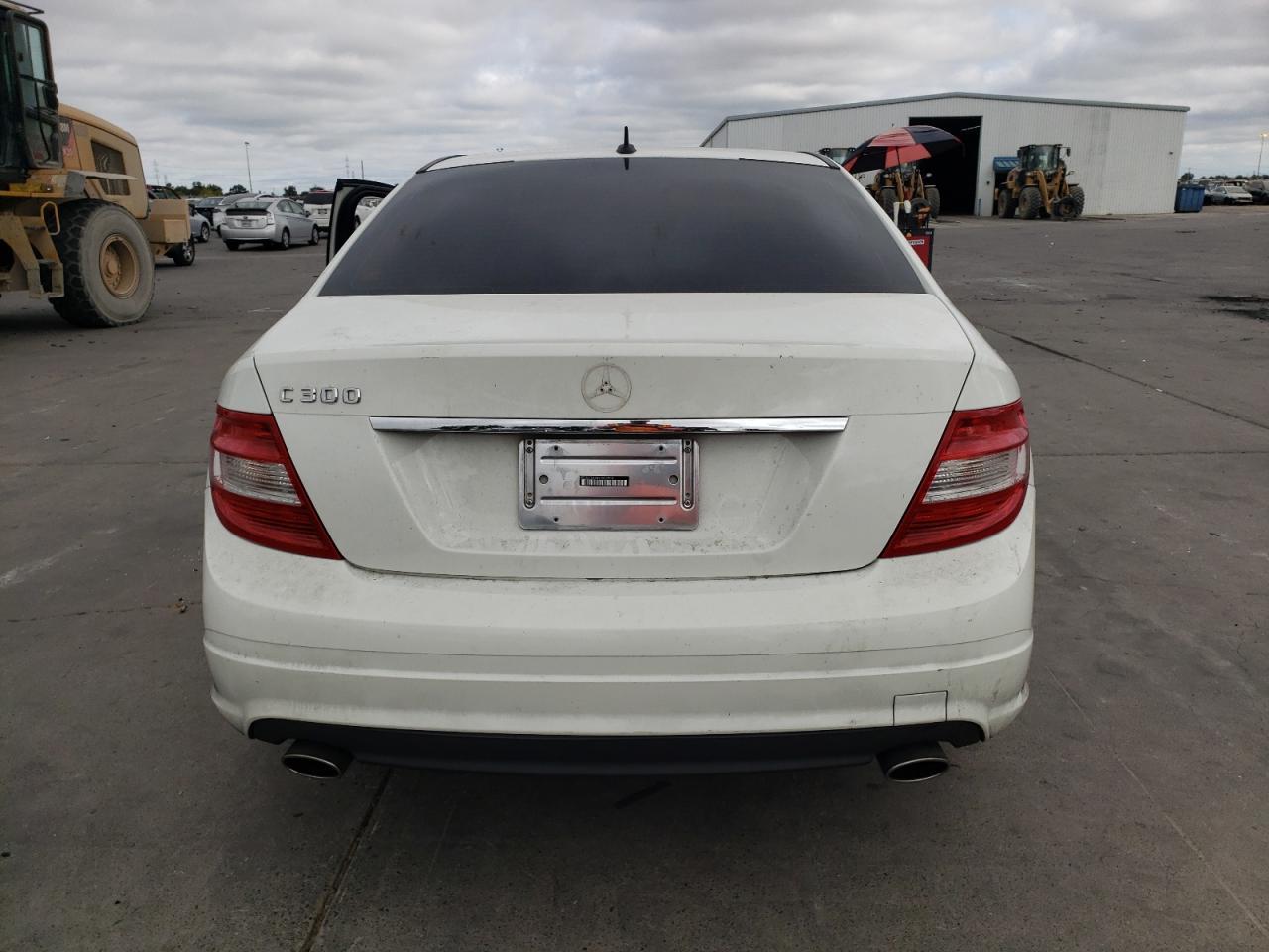2009 Mercedes-Benz C300 - Image 6