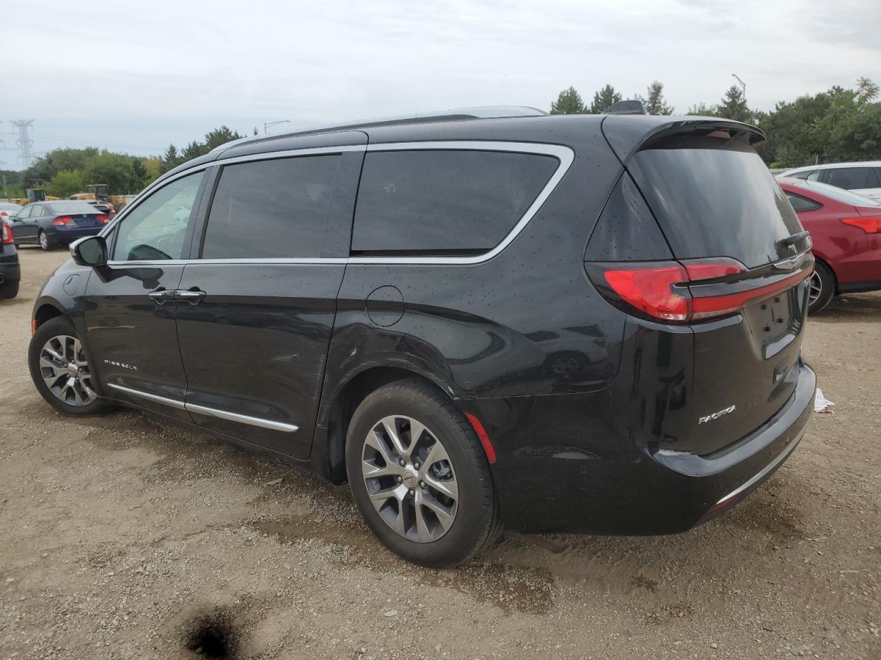 2023 Chrysler Pacifica Hybrid Pinnacle - Фото 2