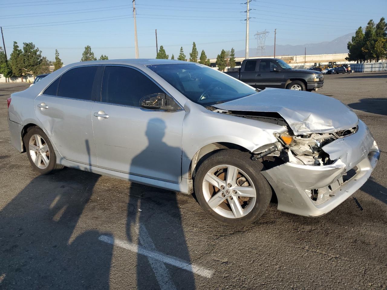 2014 Toyota Camry - Image 4