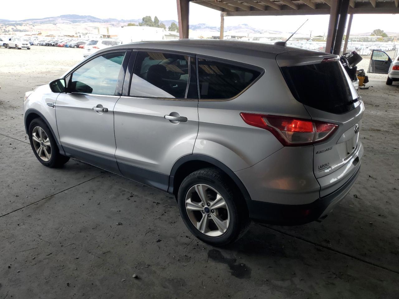 2016 Ford Escape Se - Фото 2