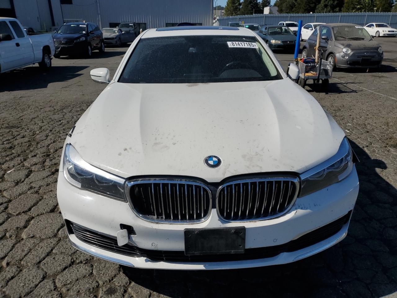 2018 BMW 740 I - Фото 5