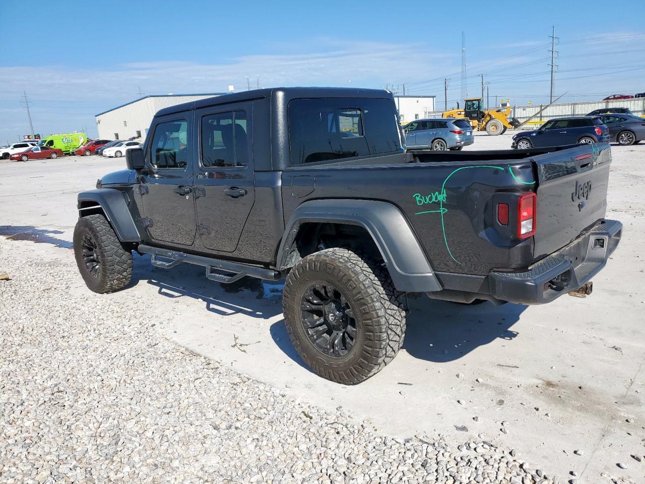 2020 Jeep Gladiator Sport - Фото 2