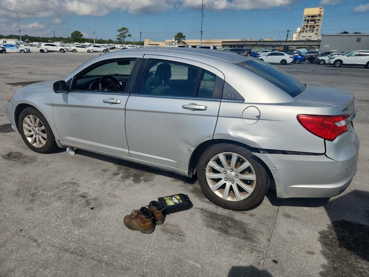 2011 Chrysler 200 Touring - Фото 2