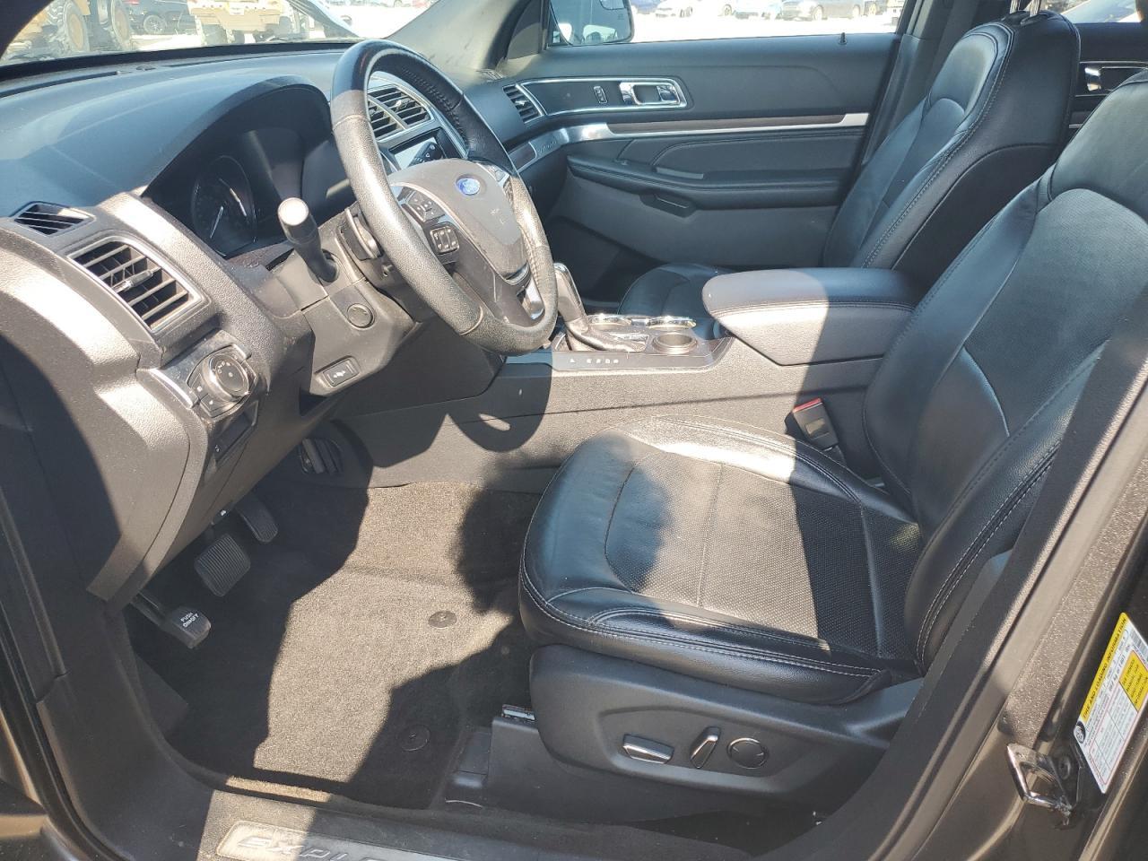 2017 Ford Explorer Limited - Image 7