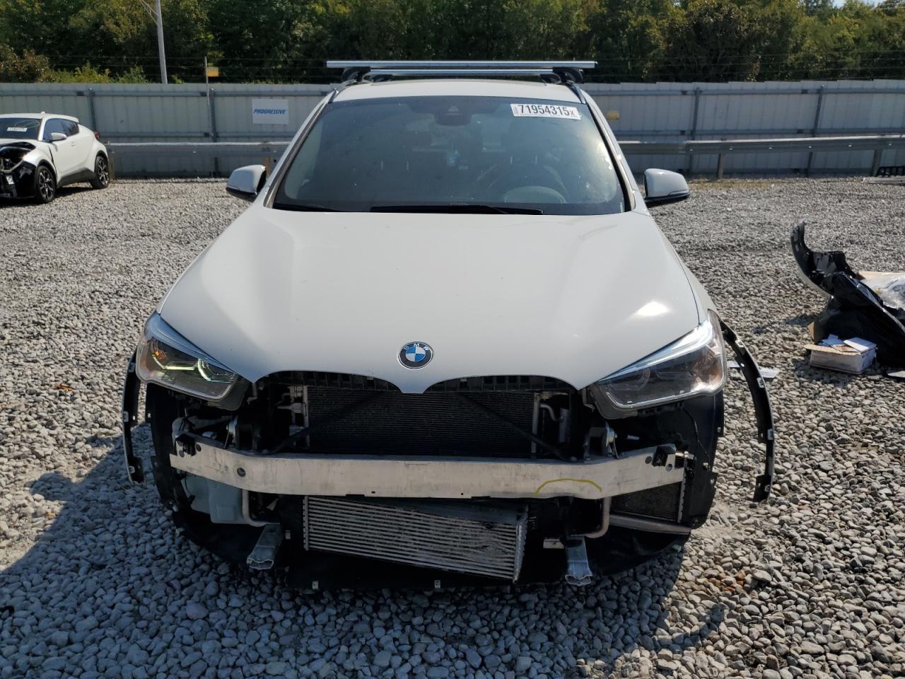 2017 BMW X1 xDrive28I - Фото 5