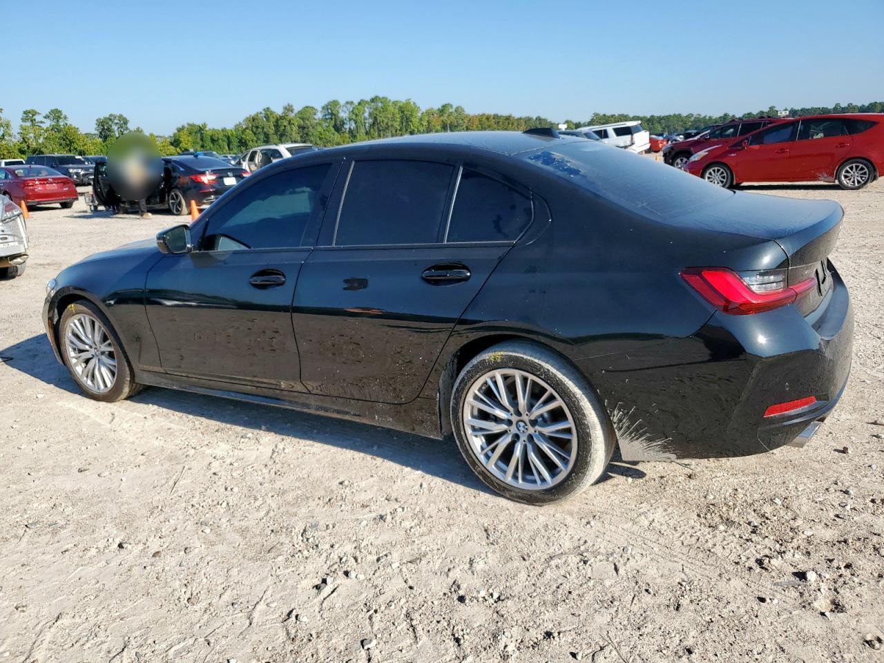 2023 BMW 330I - Фото 2