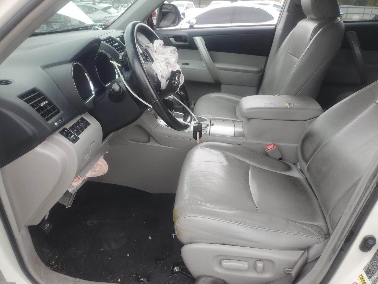 2012 Toyota Highlander Base - Image 7