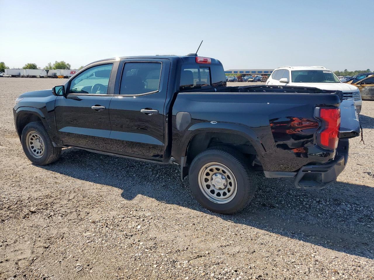 2023 Chevrolet Colorado - Image 2