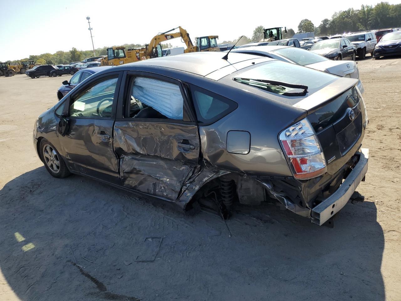 2007 Toyota Prius - Image 2