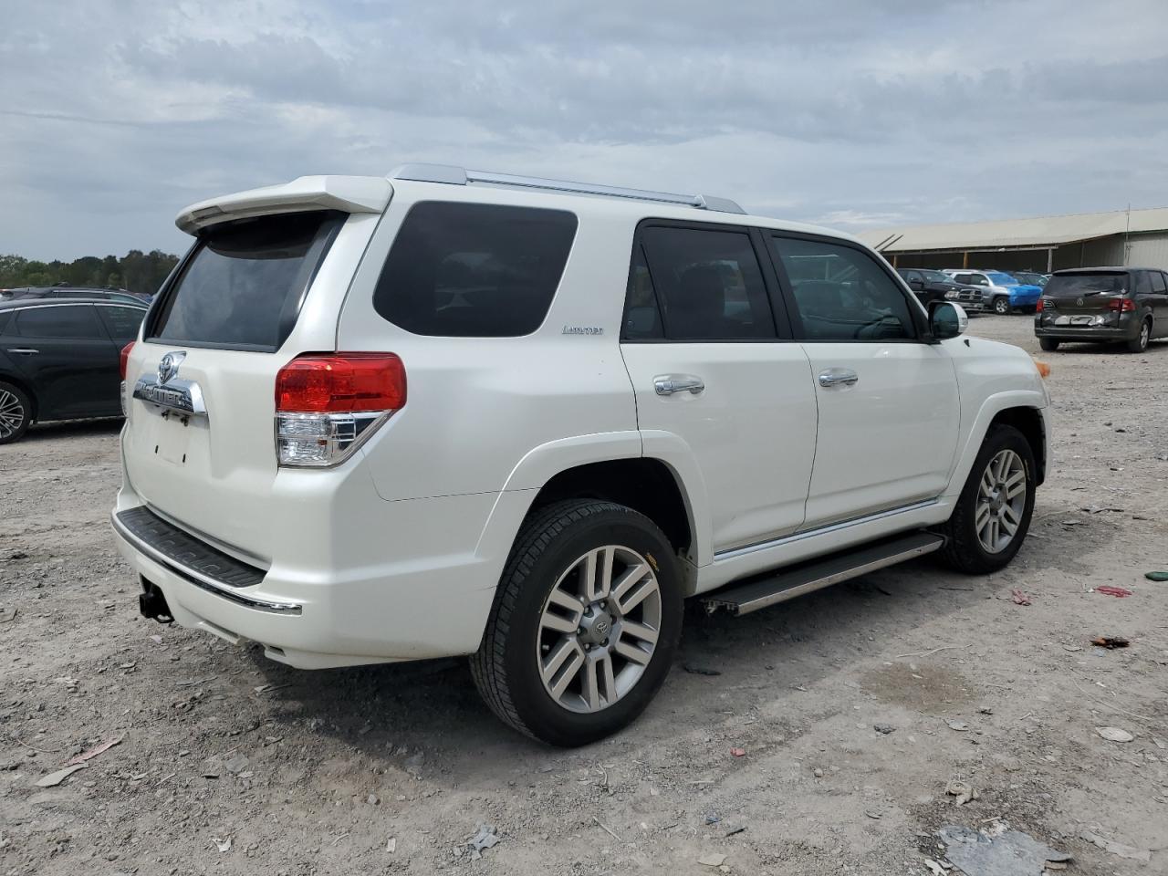 2011 Toyota 4Runner Sr5 - Фото 3