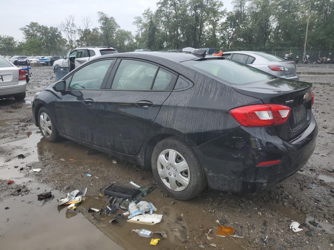 2017 Chevrolet Cruze Ls - Фото 2