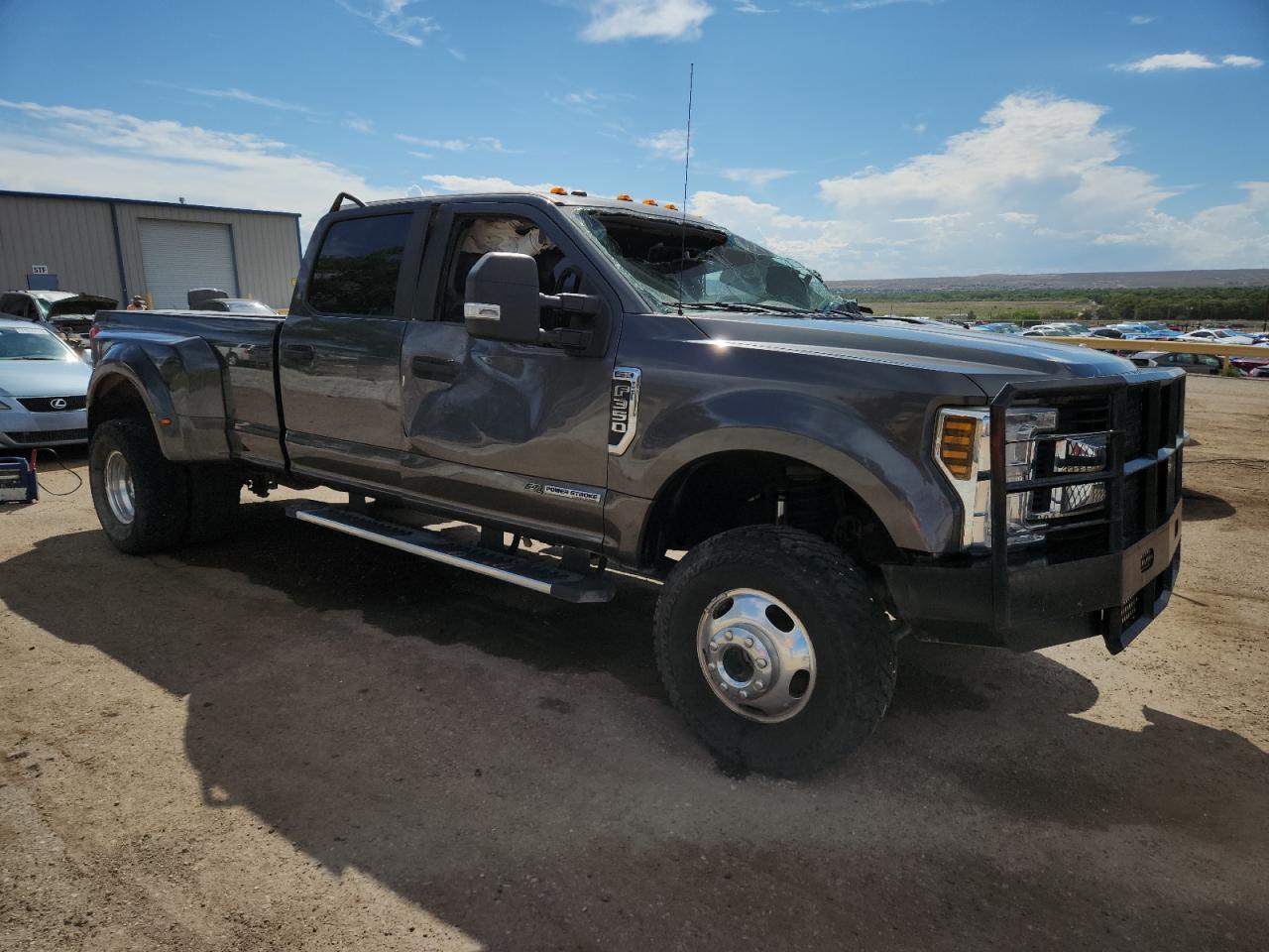 2019 Ford Super Duty F-350 W/D - Image 4