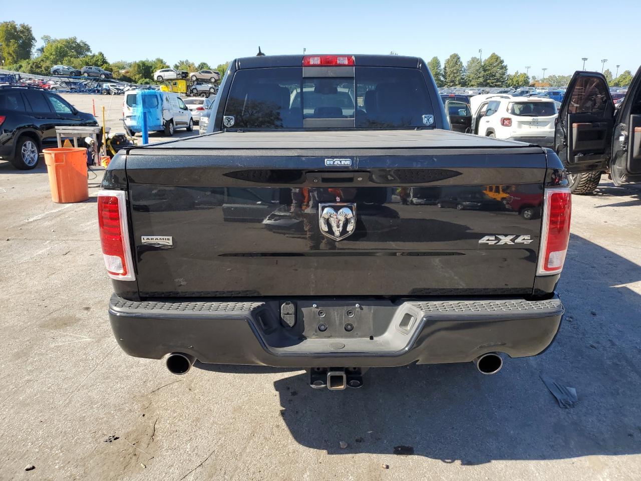 2016 Ram 1500 Laramie - Image 6