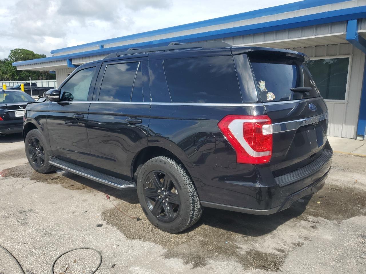 2021 Ford Expedition Xlt - Image 2