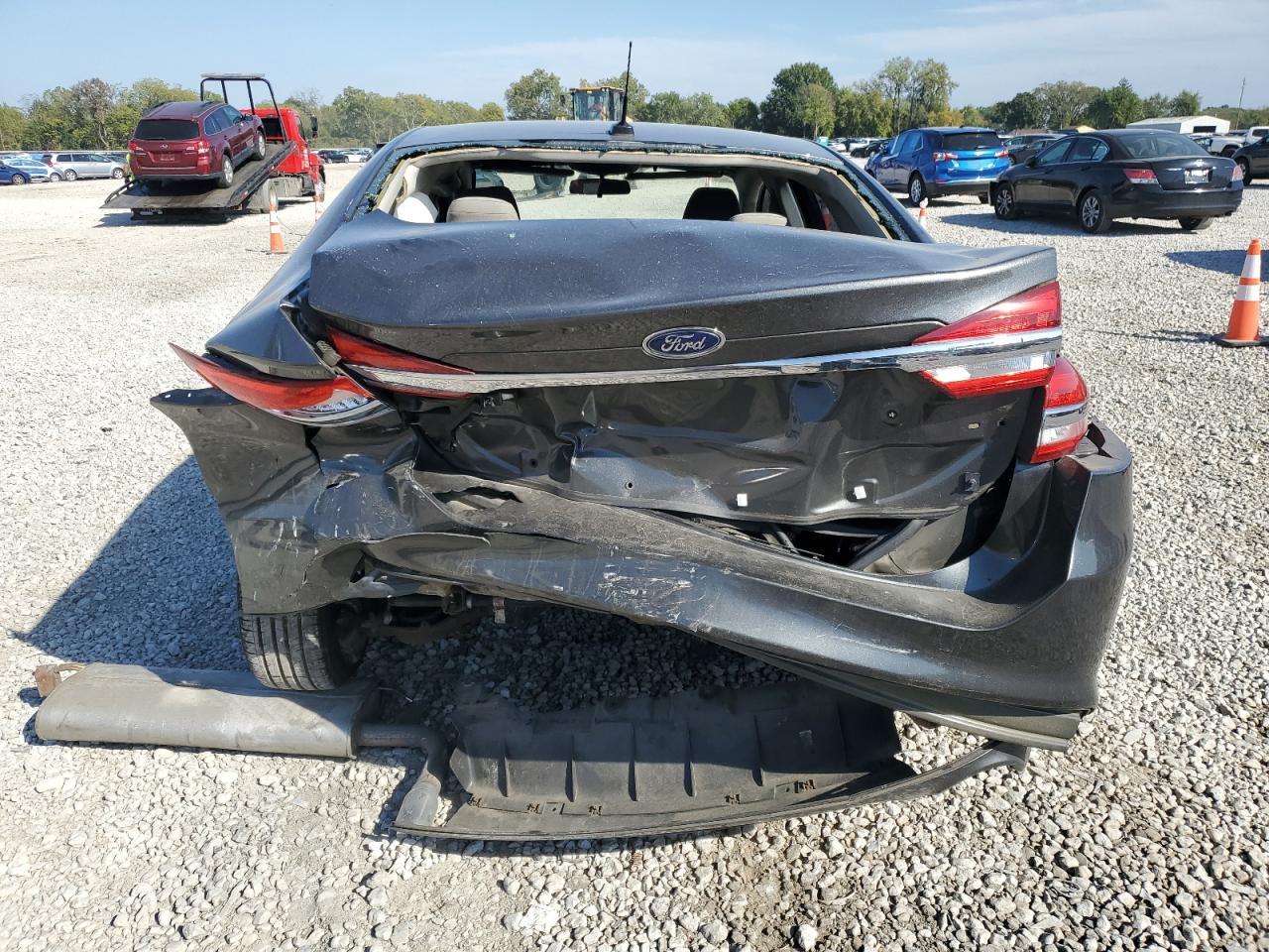 2017 Ford Fusion S - Фото 6