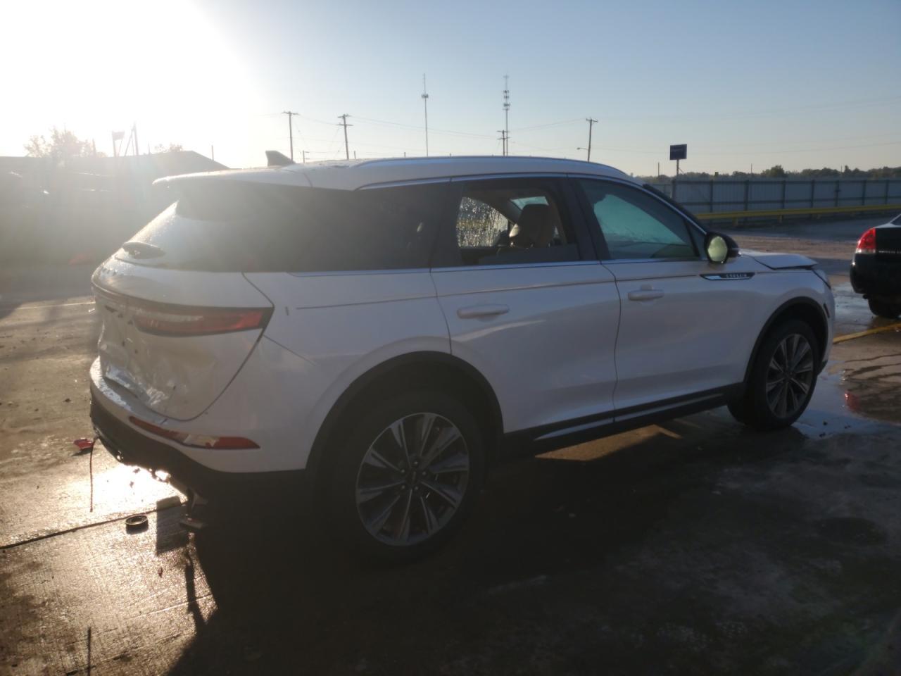 2020 Lincoln Corsair Reserve - Фото 3