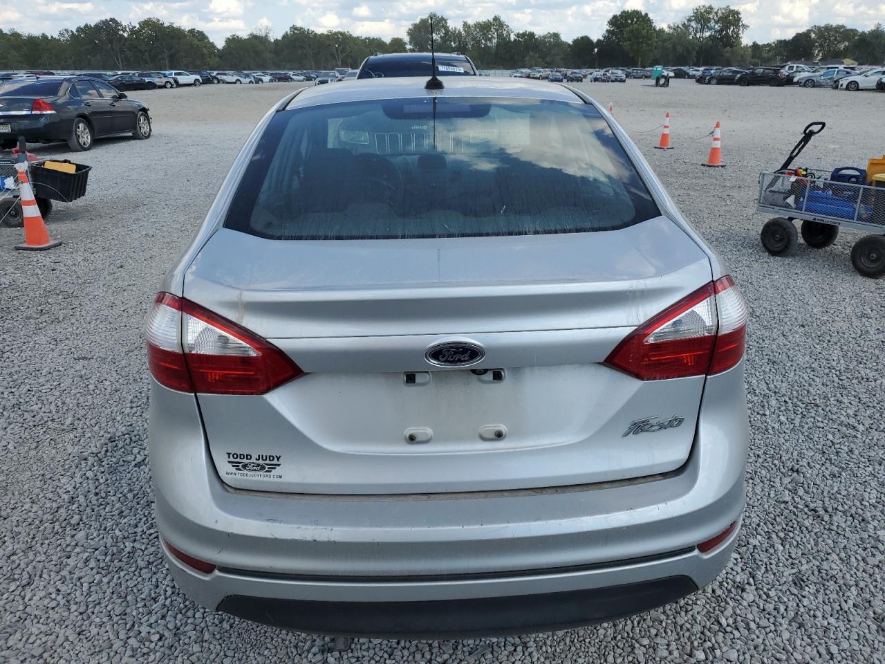 2018 Ford Fiesta S - Image 6