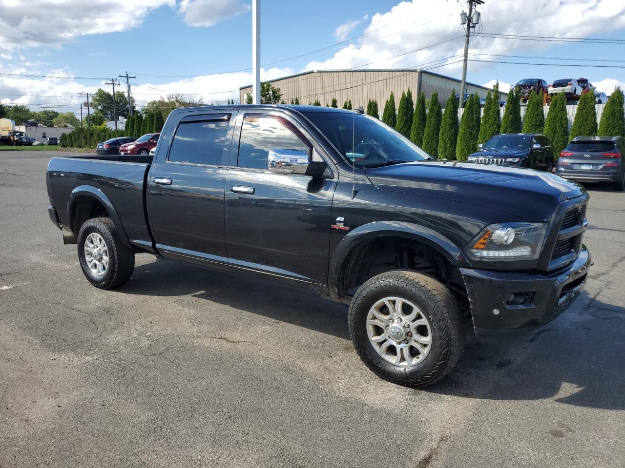 2016 Ram 2500 Laramie - Image 4