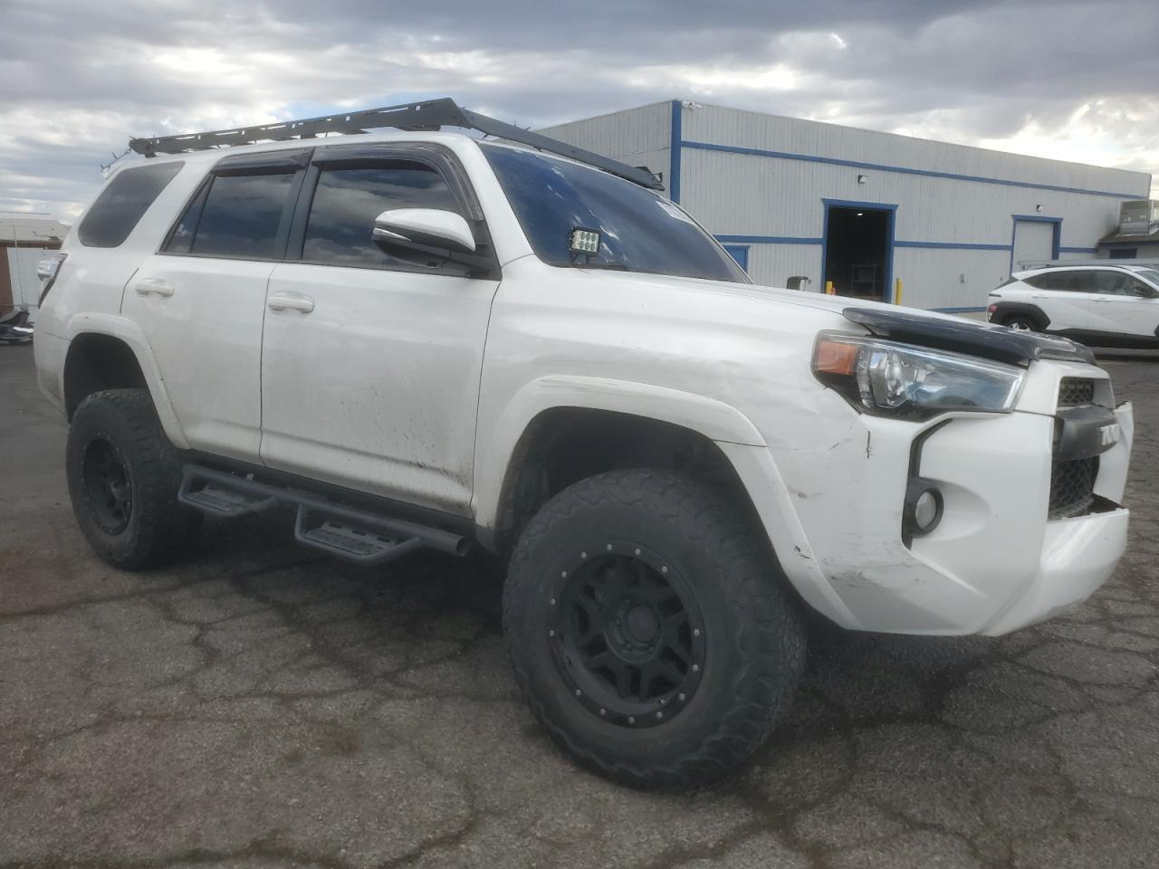 2016 Toyota 4Runner Sr5/Sr5 Premium - Image 4