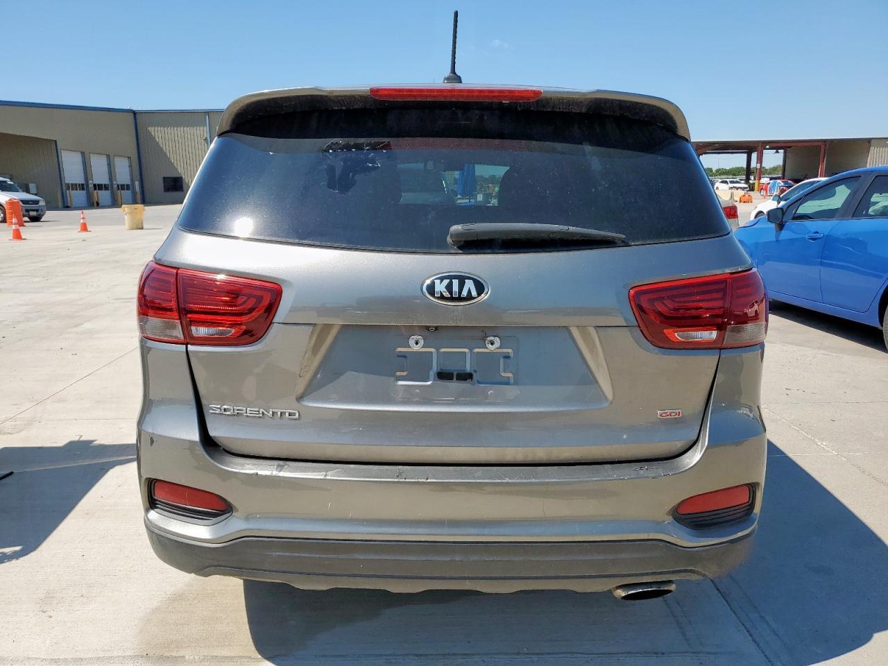 2019 Kia Sorento L - Image 6