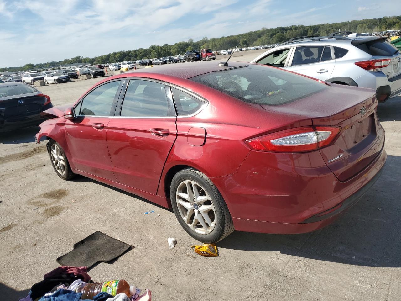 2016 Ford Fusion Se - Image 2