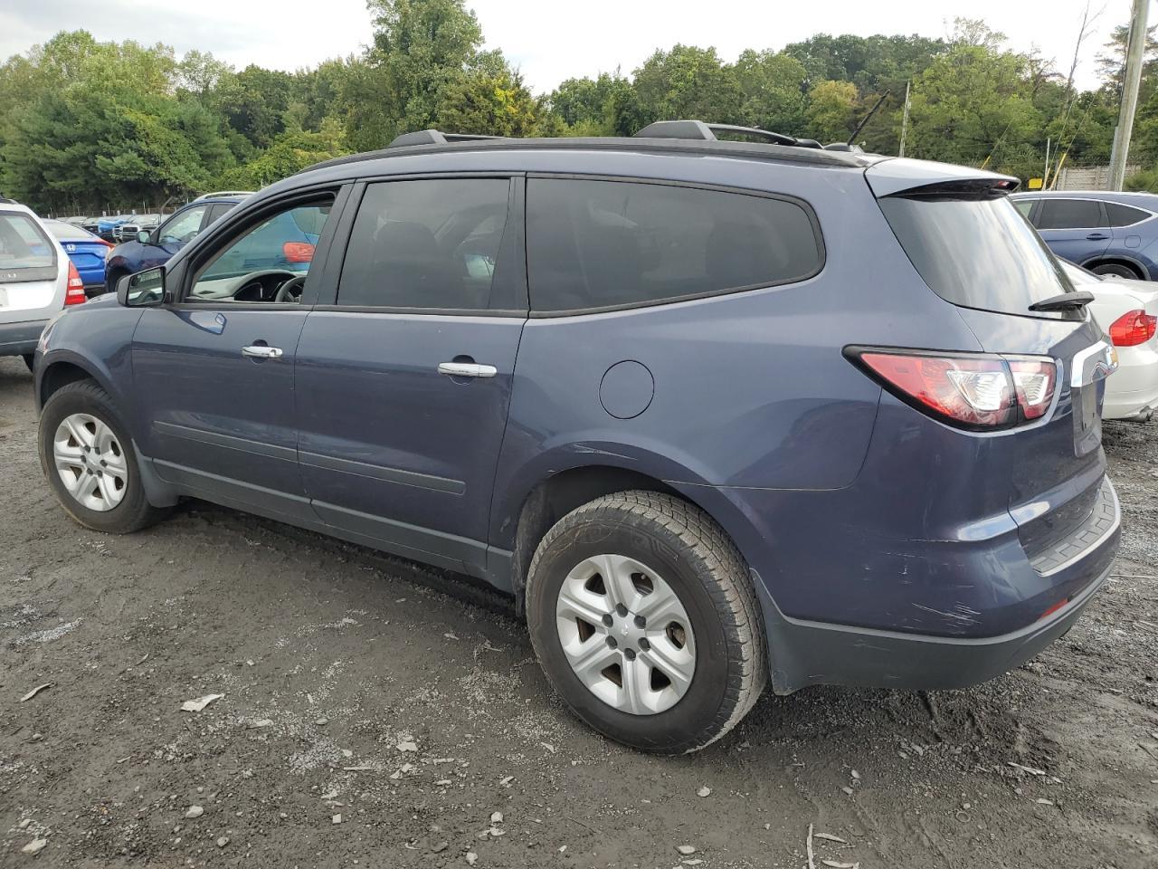 2014 Chevrolet Traverse Ls - Фото 2