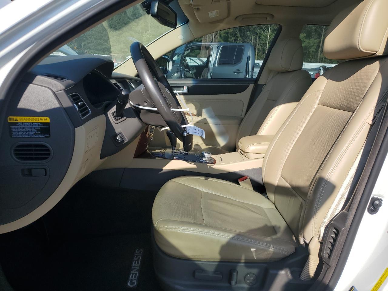 2013 Hyundai Genesis 3.8L - Image 7