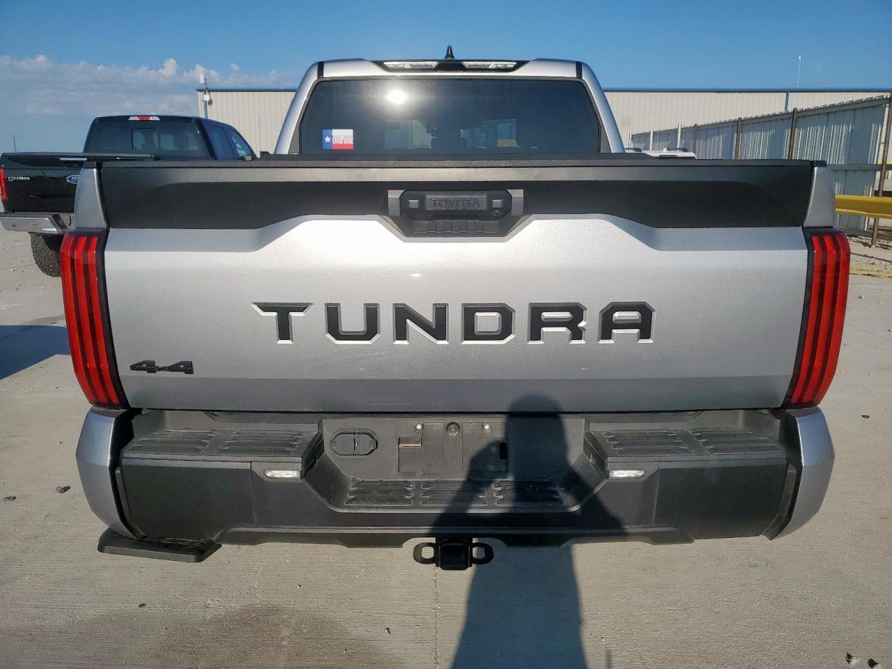 2024 Toyota Tundra Crewmax Sr - Фото 6