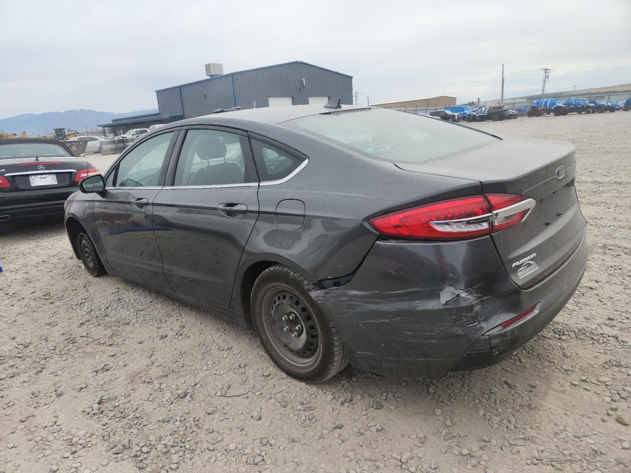 2020 Ford Fusion S - Фото 2