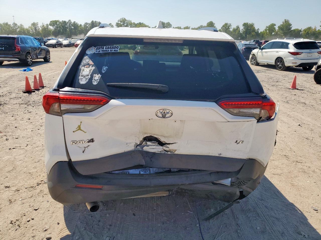 2020 Toyota Rav4 Le - Image 6