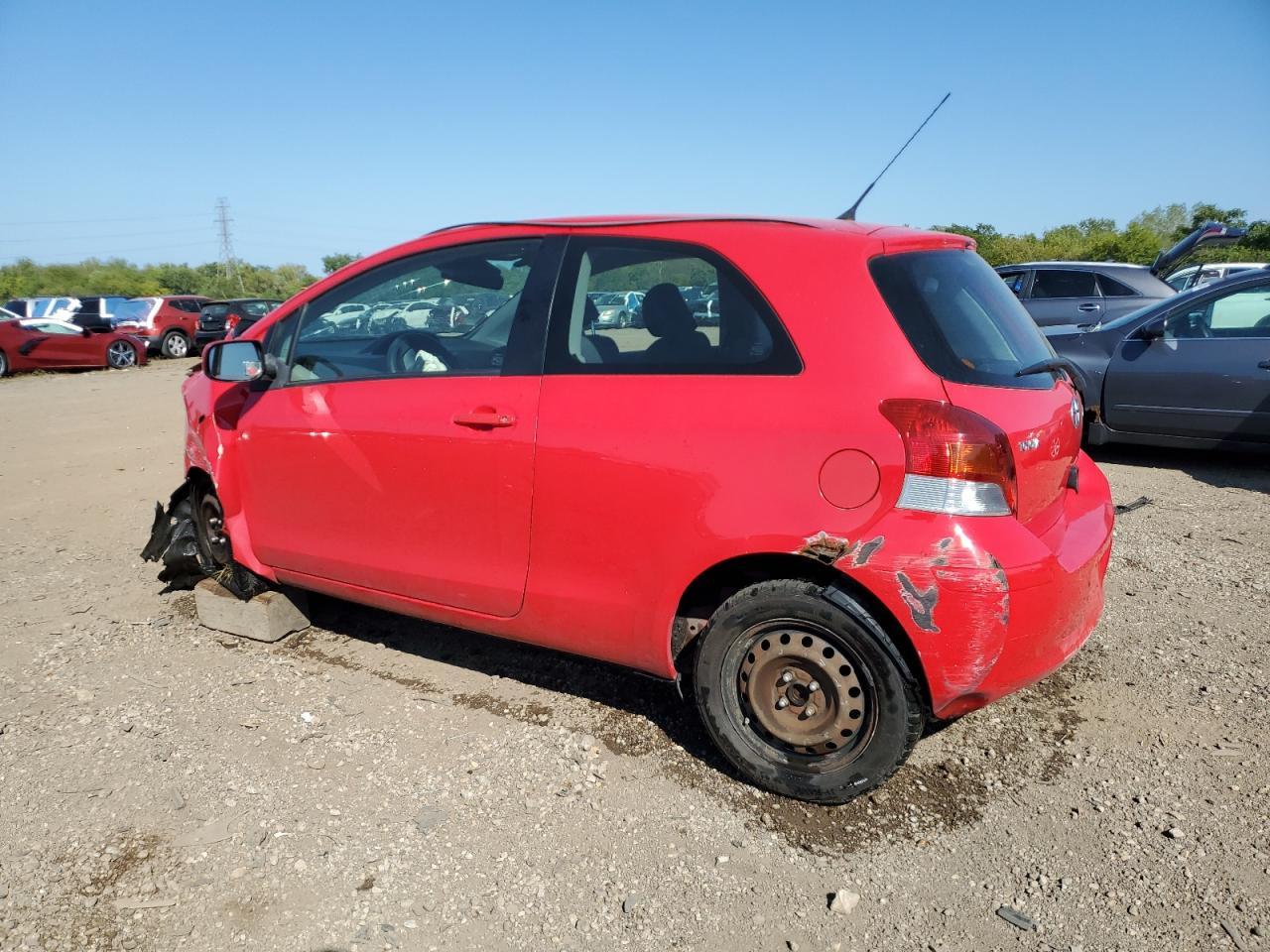 2009 Toyota Yaris - Фото 2