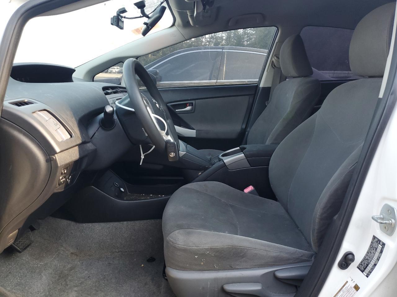 2012 Toyota Prius - Image 7