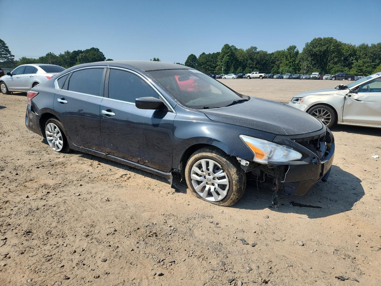 2015 Nissan Altima 2.5 - Image 4