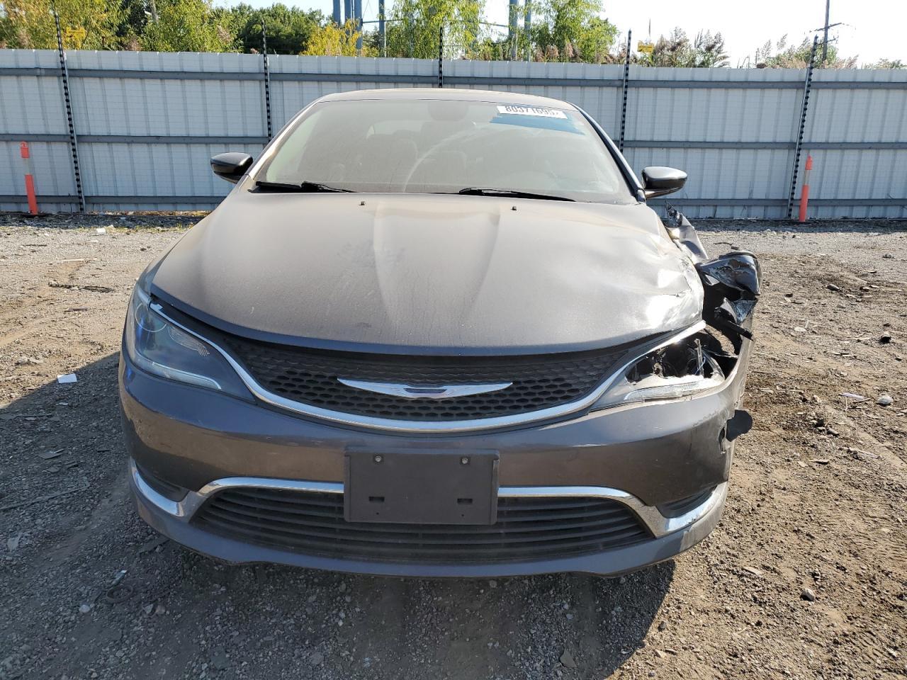 2016 Chrysler 200 Limited - Фото 5