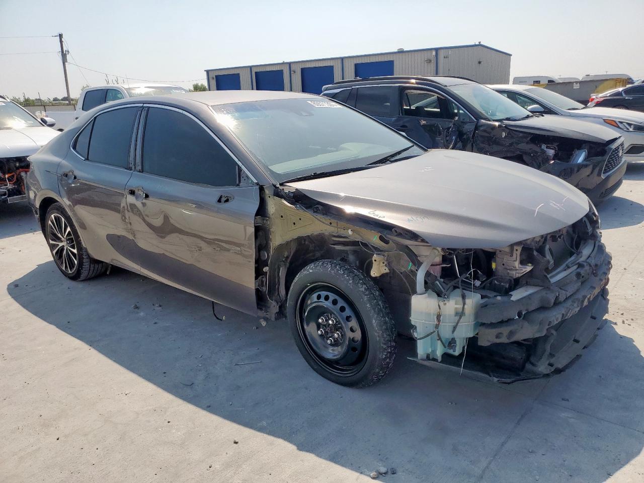 2018 Toyota Camry L - Фото 4