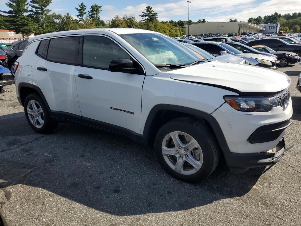 2023 Jeep Compass Sport - Фото 4