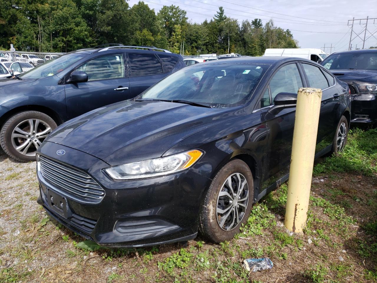 2013 Ford Fusion S - Фото 2