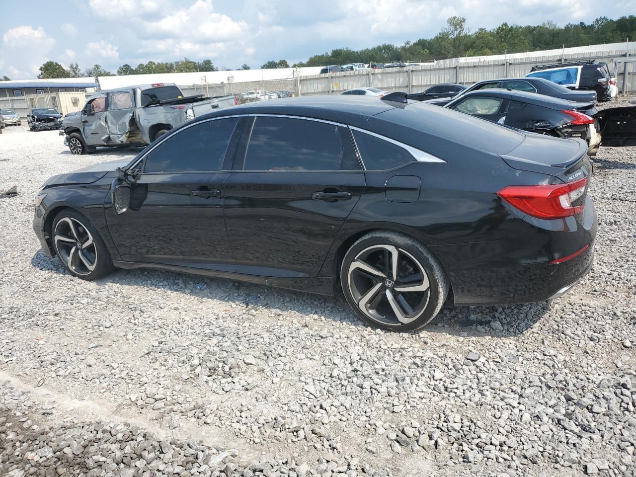 2018 Honda Accord Sport - Image 2