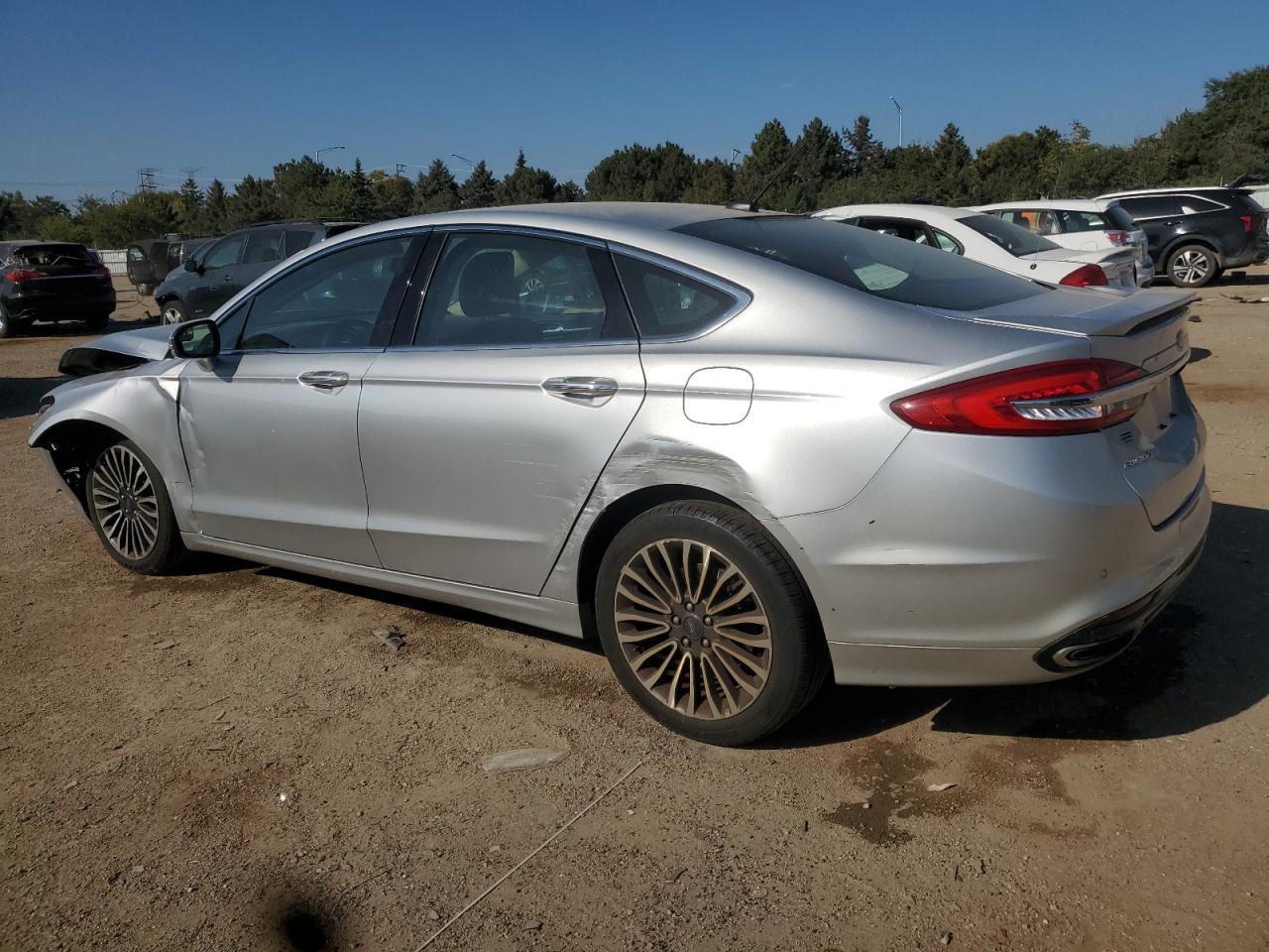 2018 Ford Fusion Titanium/Platinum - Фото 2