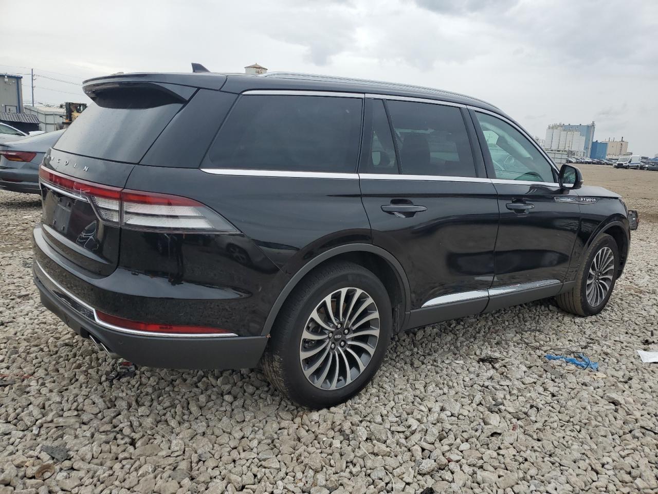2023 Lincoln Aviator - Image 3