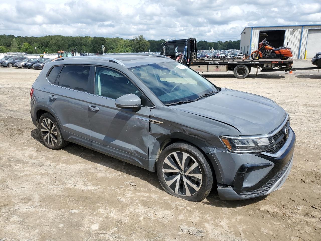 2024 Volkswagen Taos Se - Фото 4