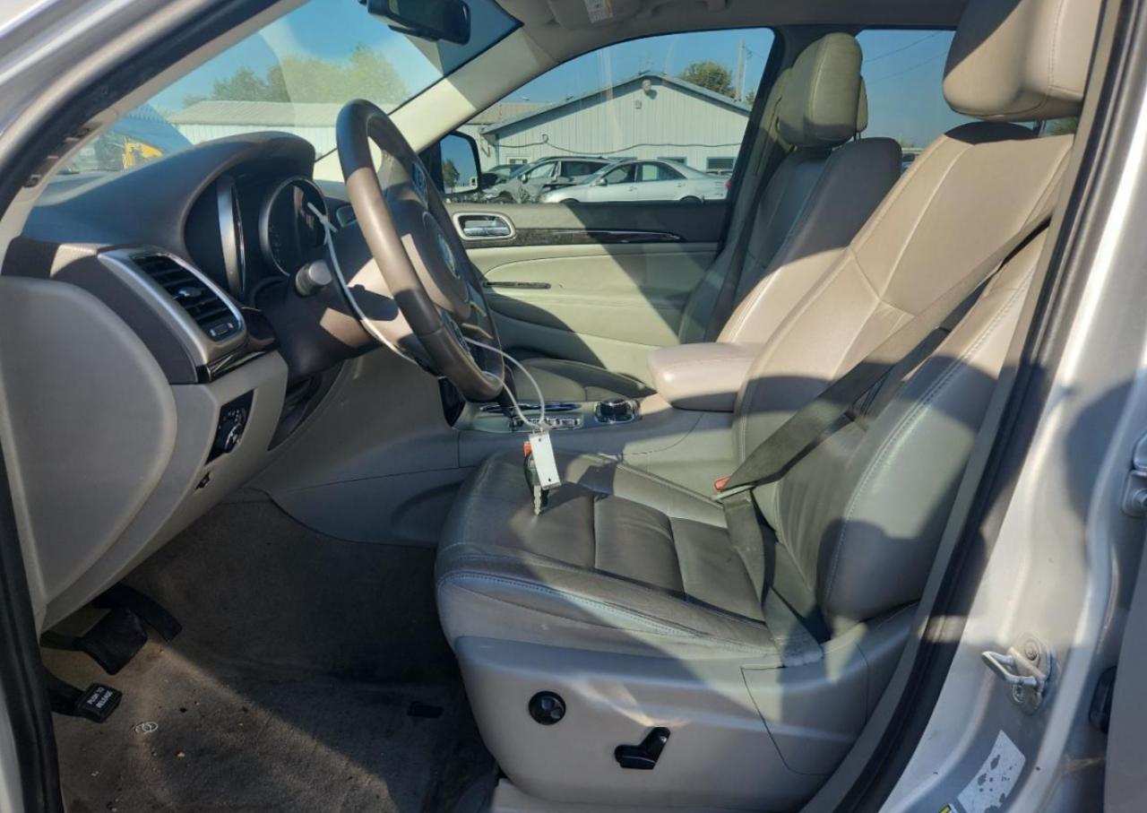 2011 Jeep Grand Cherokee Laredo - Image 7