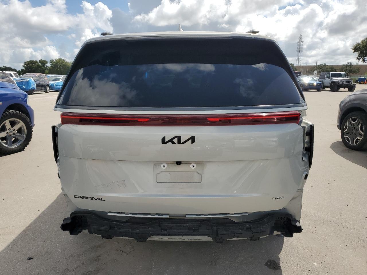 2025 Kia Carnival Sx - Фото 6