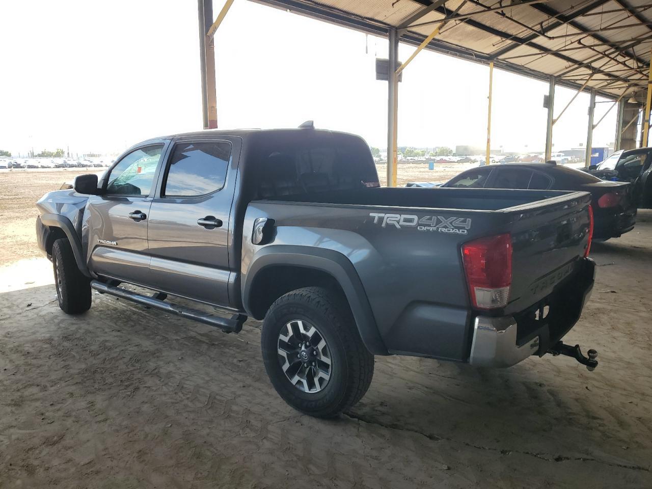 2017 Toyota Tacoma Double Cab - Фото 2