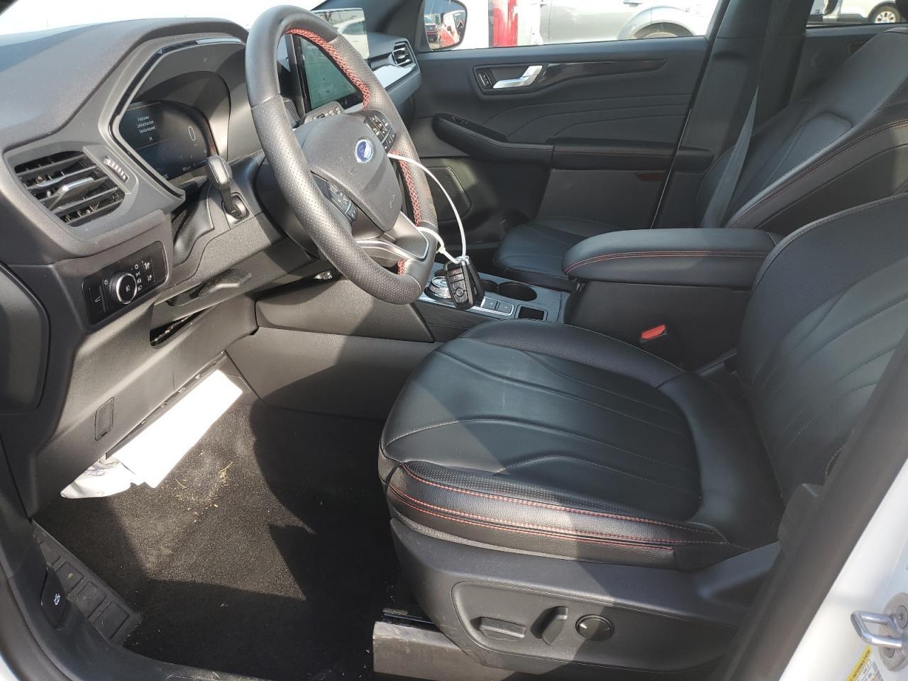 2025 Ford Escape St Line Elite - Image 7