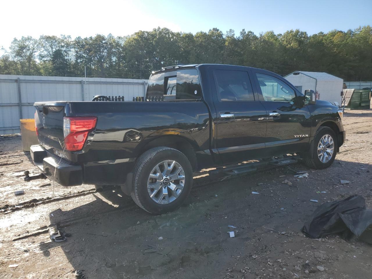 2024 Nissan Titan Pro-4X - Фото 3